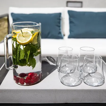 Gallery Townhouse & 4*