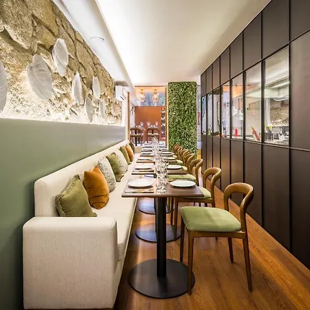 Gallery Townhouse & Porto