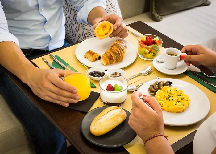 Gallery Townhouse & ポルト