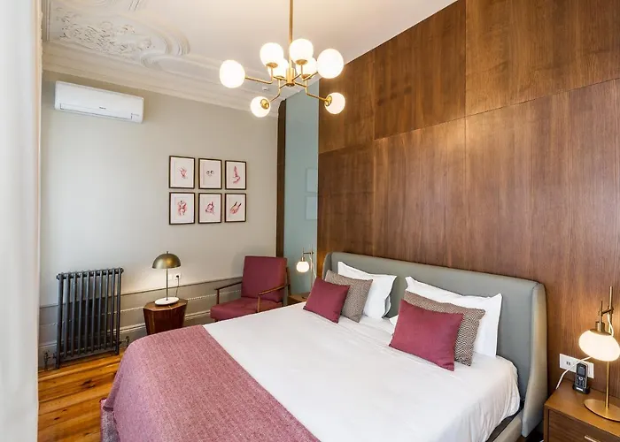 ゲストハウス Gallery Townhouse &